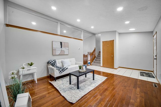 1409 Independence Drive, Hobart, IN 46342