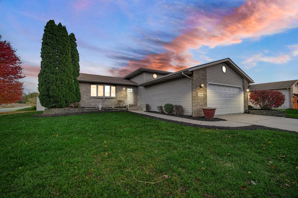 1409 Independence Drive, Hobart, IN 46342