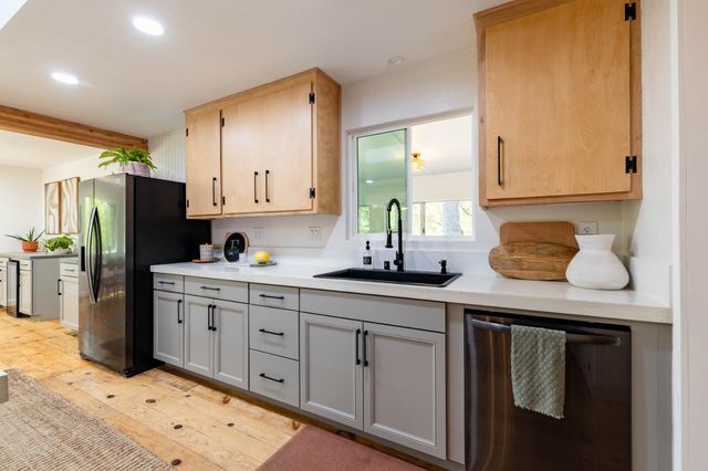 22161 State Highway 88, Pine Grove, CA 95665
