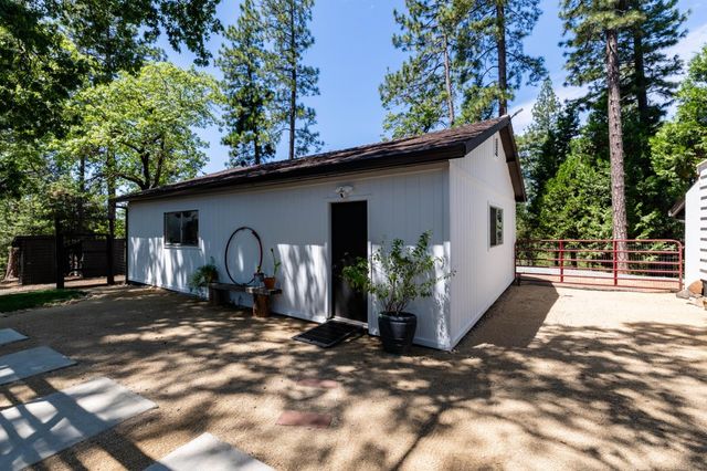 22161 State Highway 88, Pine Grove, CA 95665