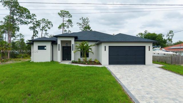 814 Calyton Avenue, Lehigh Acres, FL 33972