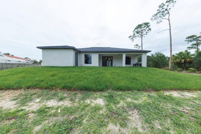 814 Calyton Avenue, Lehigh Acres, FL 33972