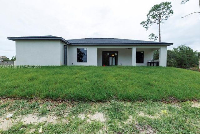 814 Calyton Avenue, Lehigh Acres, FL 33972