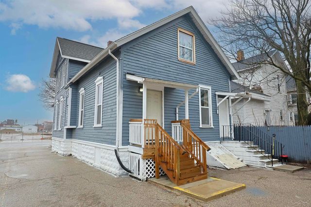110 N Madison Avenue, Bay City, MI 48708