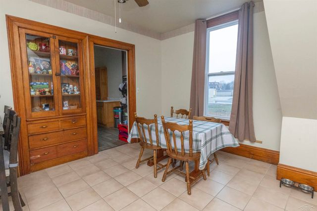 110 N Madison Avenue, Bay City, MI 48708
