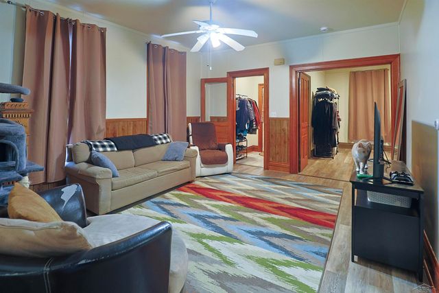 110 N Madison Avenue, Bay City, MI 48708