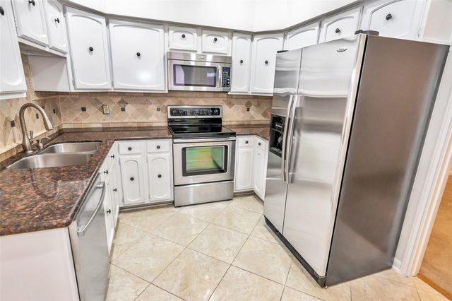 8615 La Fonte Street, Houston, TX 77024