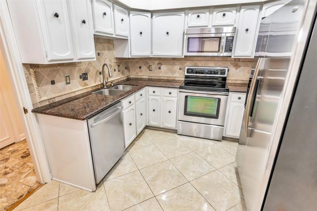 8615 La Fonte Street, Houston, TX 77024