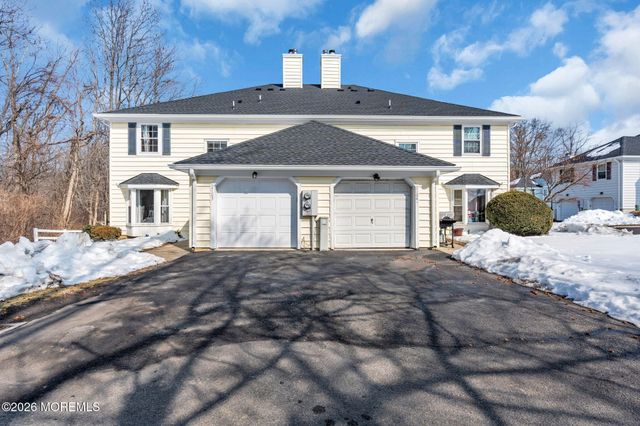 2103 Buckingham Circle, Middletown, NJ 07748