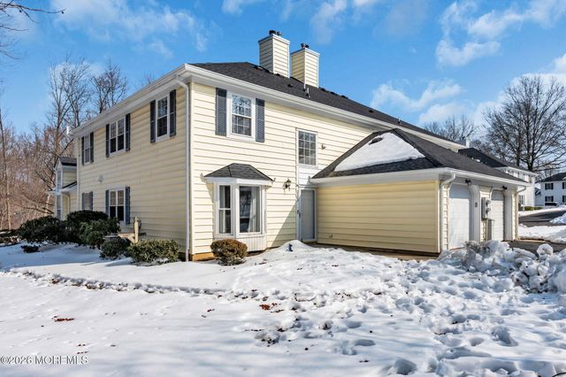 2103 Buckingham Circle, Middletown, NJ 07748