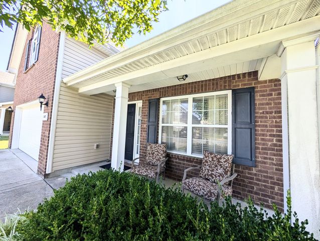 1148 Shire Dr, Antioch, TN 37013