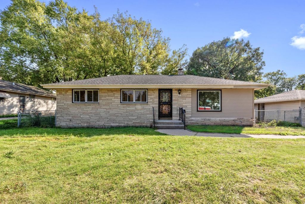 5431 W Green Tree ROAD, Milwaukee, WI 53223