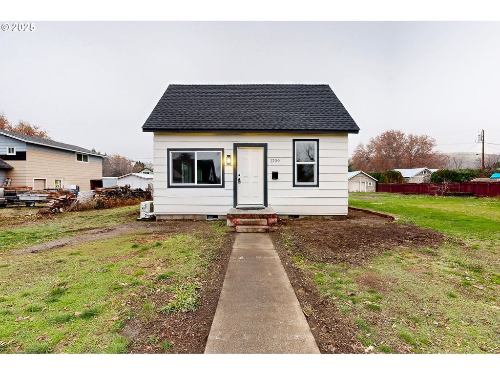 1209 Chestnut St, Milton Freewater, OR 97862