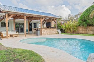 1304 N 40th Avenue, Hollywood, FL 33021