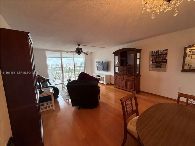 2780 NE 183rd Street 1415, Aventura, FL 33160