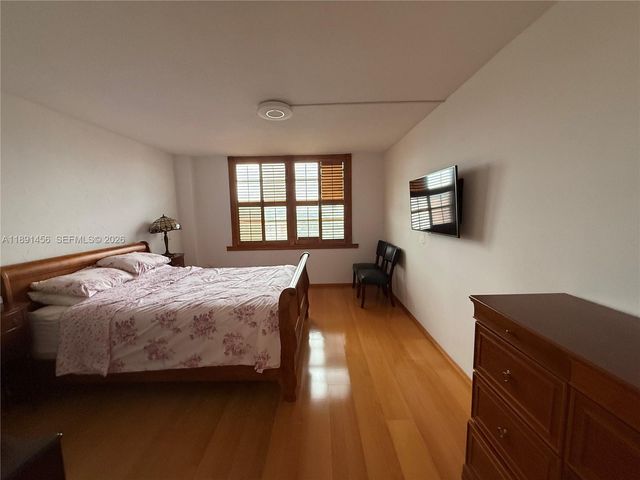 2780 NE 183rd Street 1415, Aventura, FL 33160