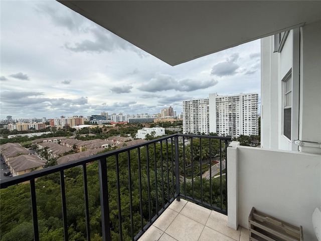 2780 NE 183rd Street 1415, Aventura, FL 33160
