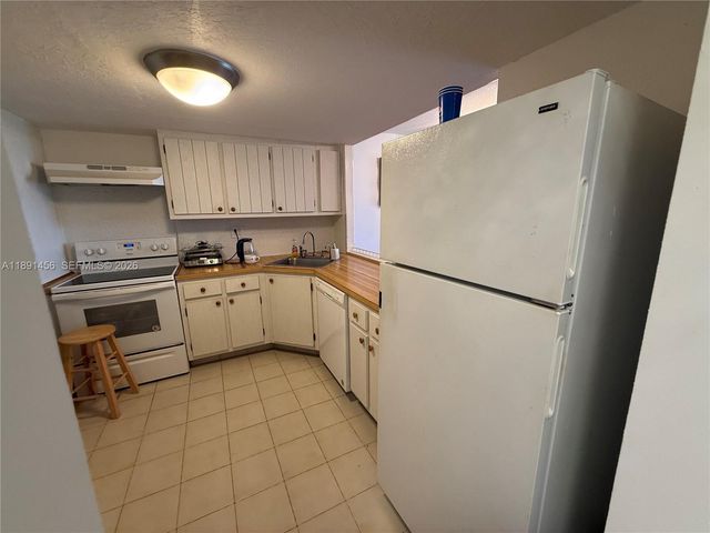 2780 NE 183rd Street 1415, Aventura, FL 33160
