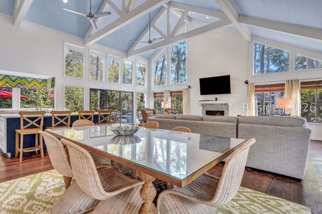 1 Laughing Gull Rd, Hilton Head Island, SC 29928