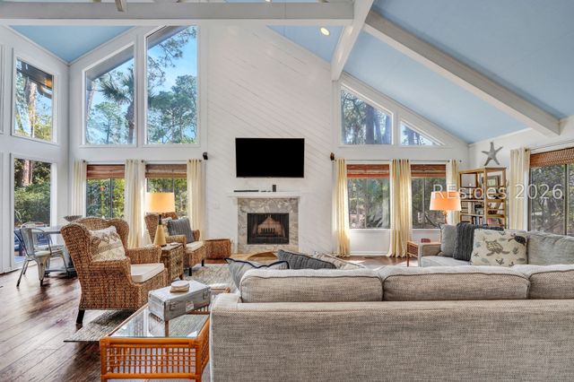 1 Laughing Gull Rd, Hilton Head Island, SC 29928