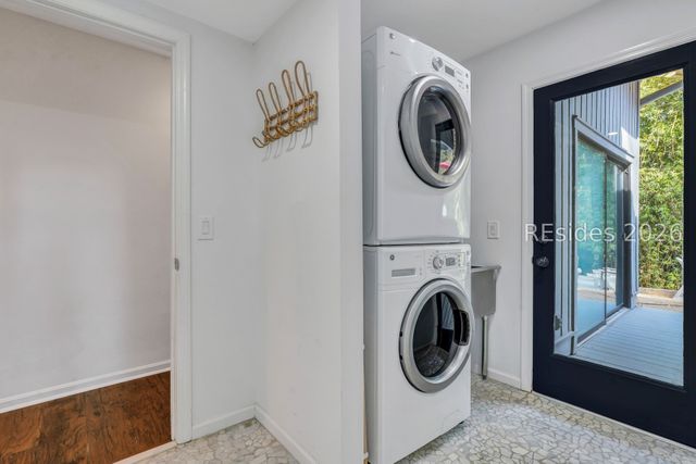 1 Laughing Gull Rd, Hilton Head Island, SC 29928