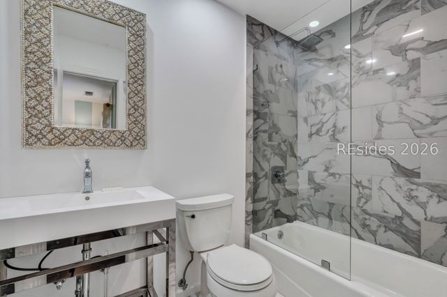 1 Laughing Gull Rd, Hilton Head Island, SC 29928