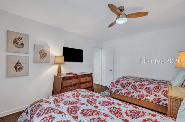 1 Laughing Gull Rd, Hilton Head Island, SC 29928