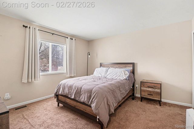 2420 Jones Road, Waterford Charter Township, MI 48327