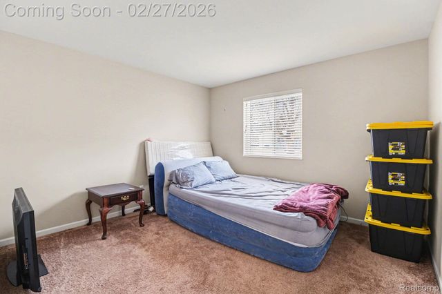 2420 Jones Road, Waterford Charter Township, MI 48327