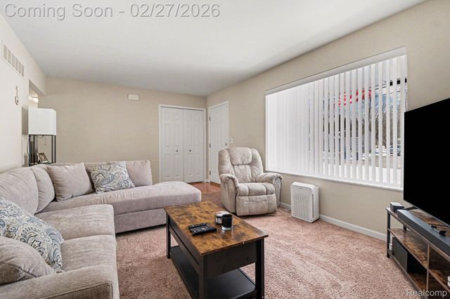 2420 Jones Road, Waterford Charter Township, MI 48327