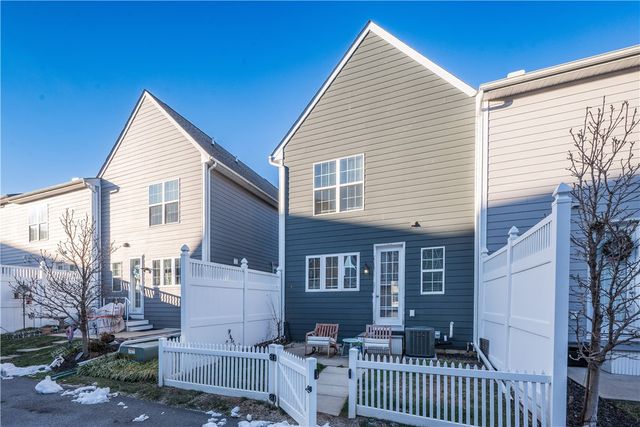 1115 Sray Ln, South Fayette, PA 15017