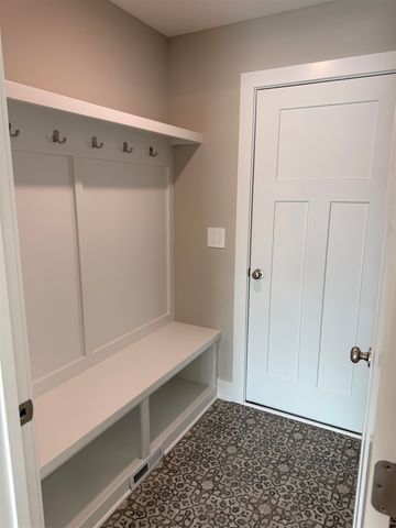 2373 S Saddle Cir, Wichita, KS 67235