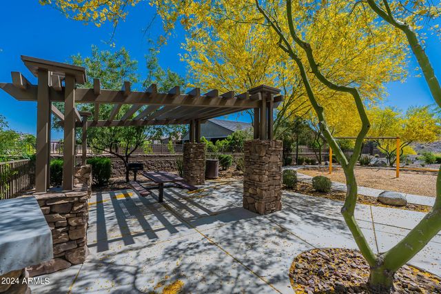 9613 W STAGHORN Road, Peoria, AZ 85383