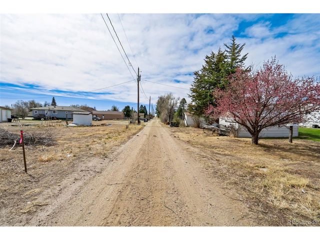 790 J Ave, Limon, CO 80828