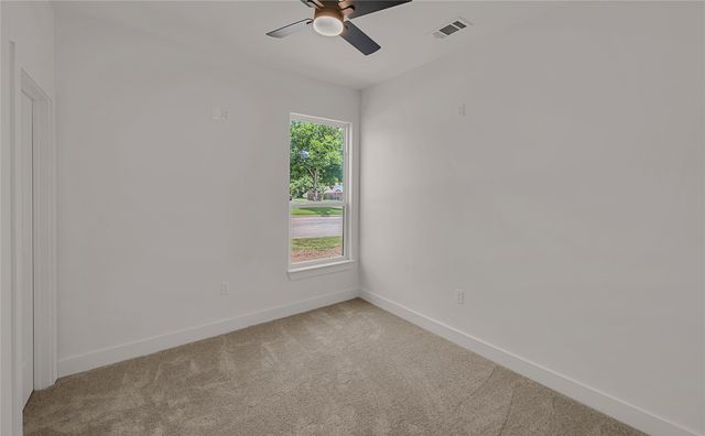 806 S Avenue Q, Clifton, TX 76634