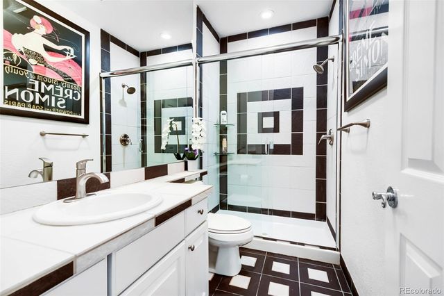 2500 Greensborough Drive, Highlands Ranch, CO 80129