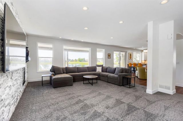 2500 Greensborough Drive, Highlands Ranch, CO 80129
