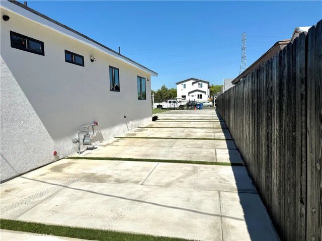 236 E E 99th, Los Angeles, CA 90003