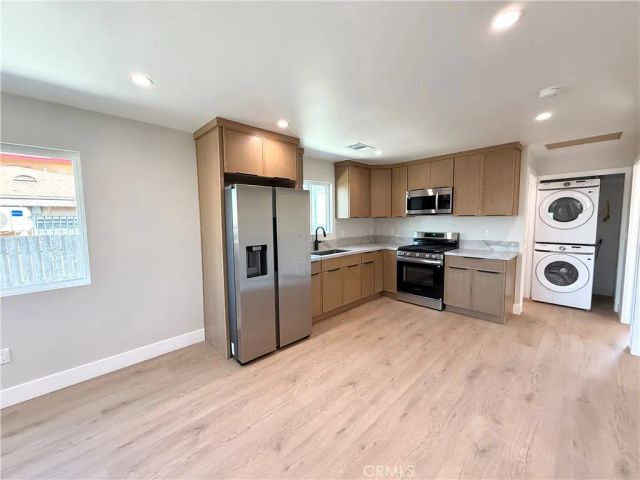 236 E E 99th, Los Angeles, CA 90003