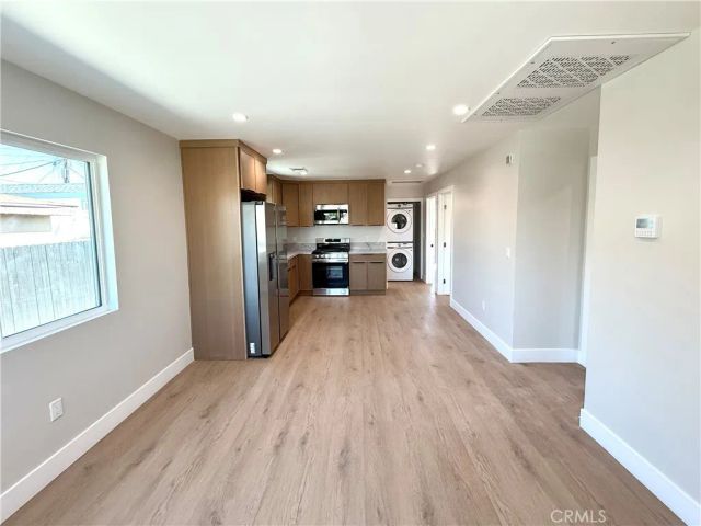 236 E E 99th, Los Angeles, CA 90003