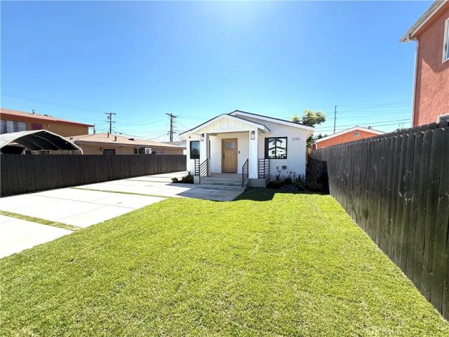 236 E E 99th, Los Angeles, CA 90003