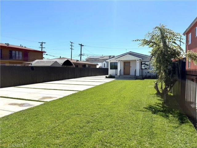 236 E E 99th, Los Angeles, CA 90003