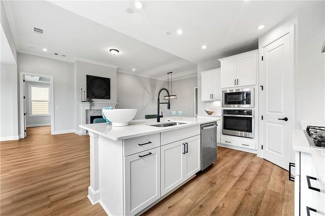 203 Bear Way, Hoschton, GA 30548