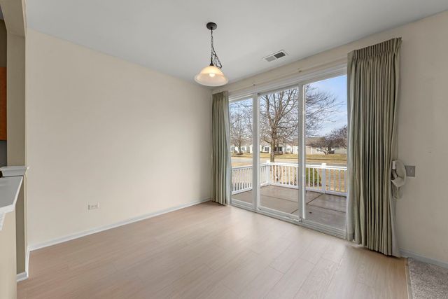 1528 Countryside Drive, Shorewood, IL 60404