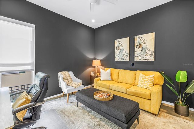 3324 WALNUT STREET NE, St Petersburg, FL 33704