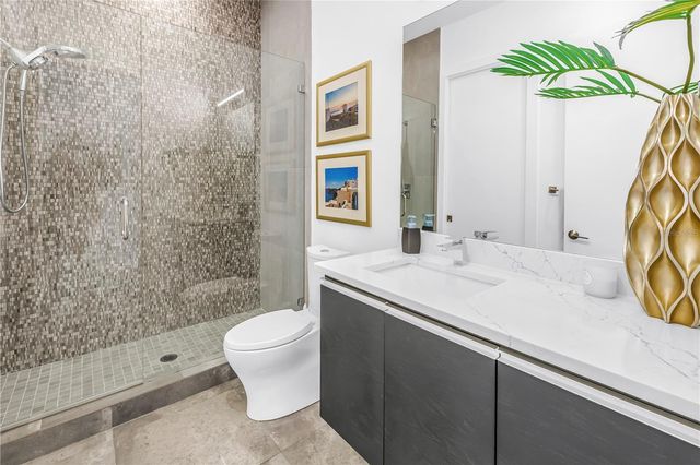 3324 WALNUT STREET NE, St Petersburg, FL 33704