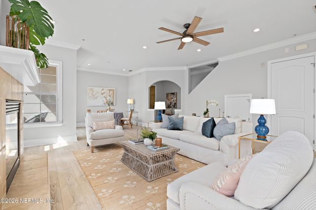 1616 RIVER Road 104, Jacksonville, FL 32207