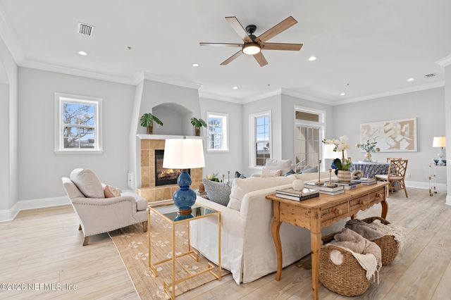 1616 RIVER Road 104, Jacksonville, FL 32207