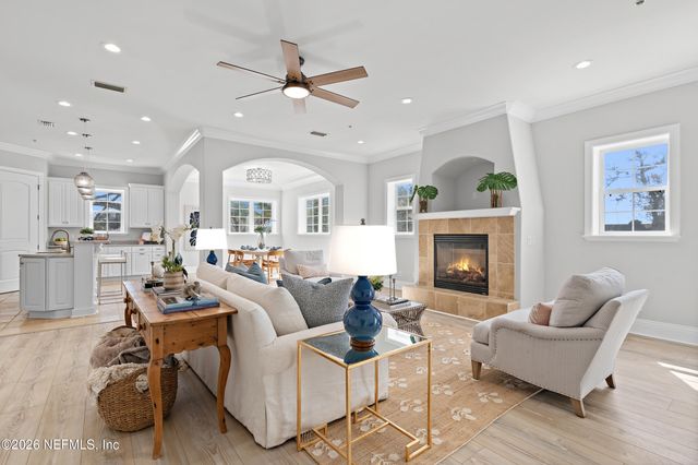 1616 RIVER Road 104, Jacksonville, FL 32207