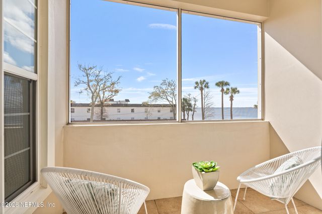 1616 RIVER Road 104, Jacksonville, FL 32207